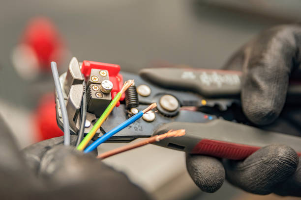 Best Ceiling Fan Installation Electrician  in East Hills, NY
